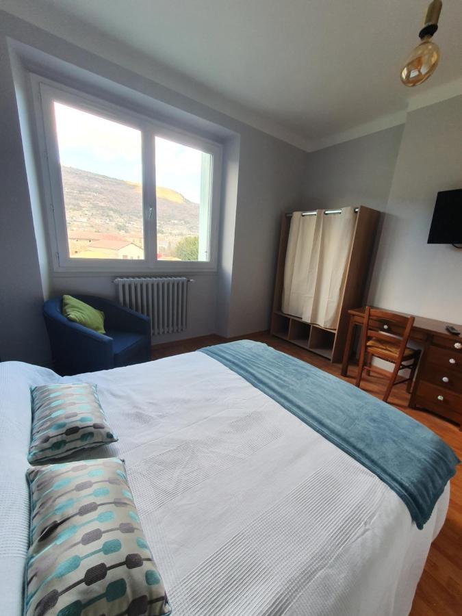Chambre Privee Du Majestic Saint-Affrique Ngoại thất bức ảnh