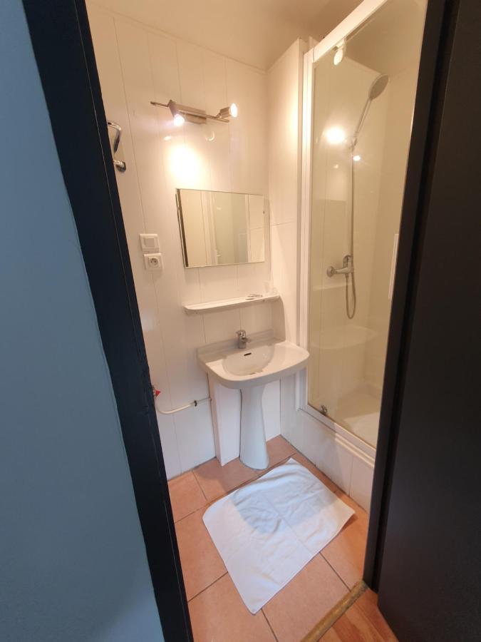 Chambre Privee Du Majestic Saint-Affrique Ngoại thất bức ảnh